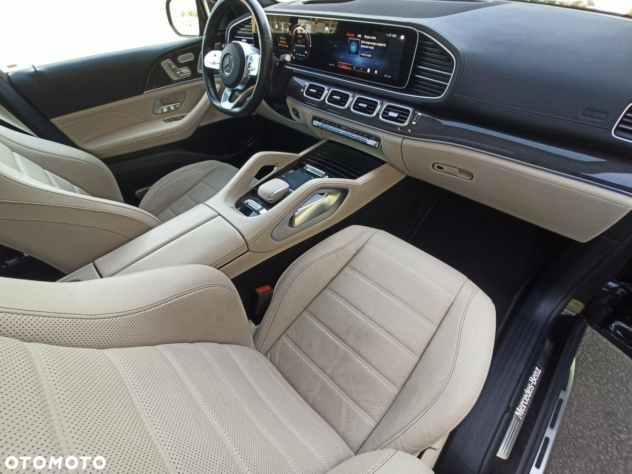 Mercedes-Benz GLS - 16