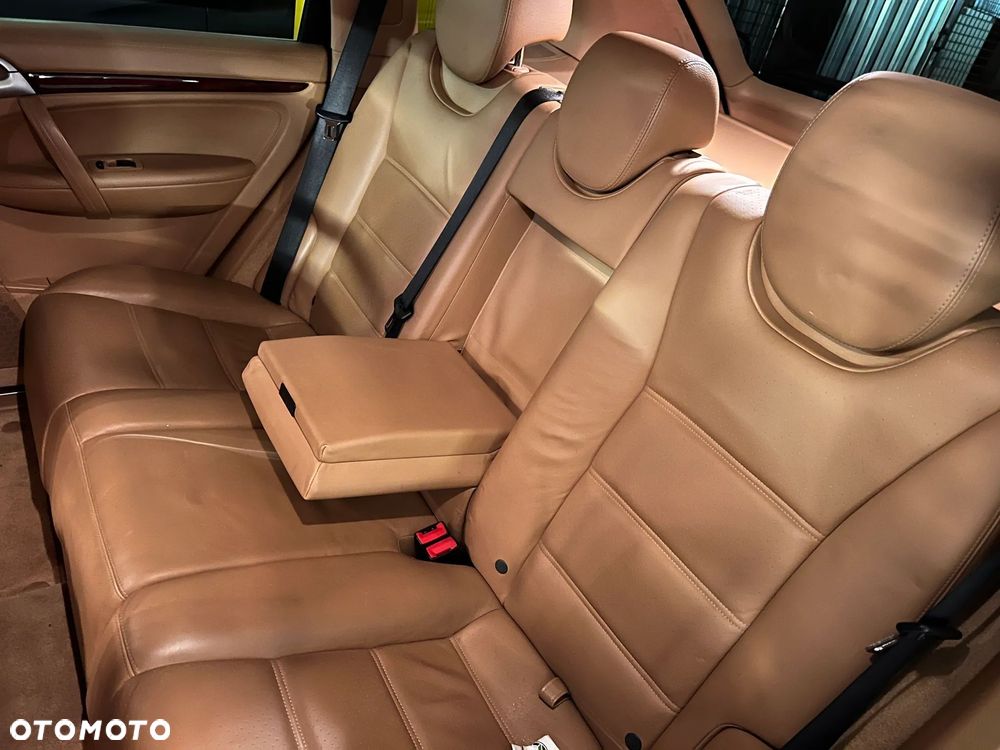 Porsche Cayenne - 20