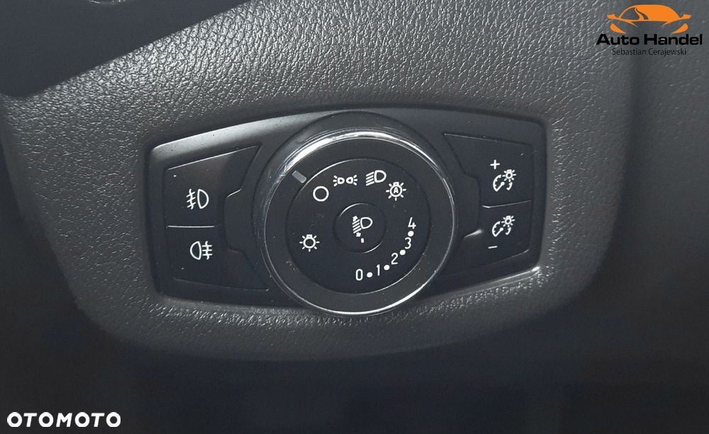 Ford Transit Connect - 24