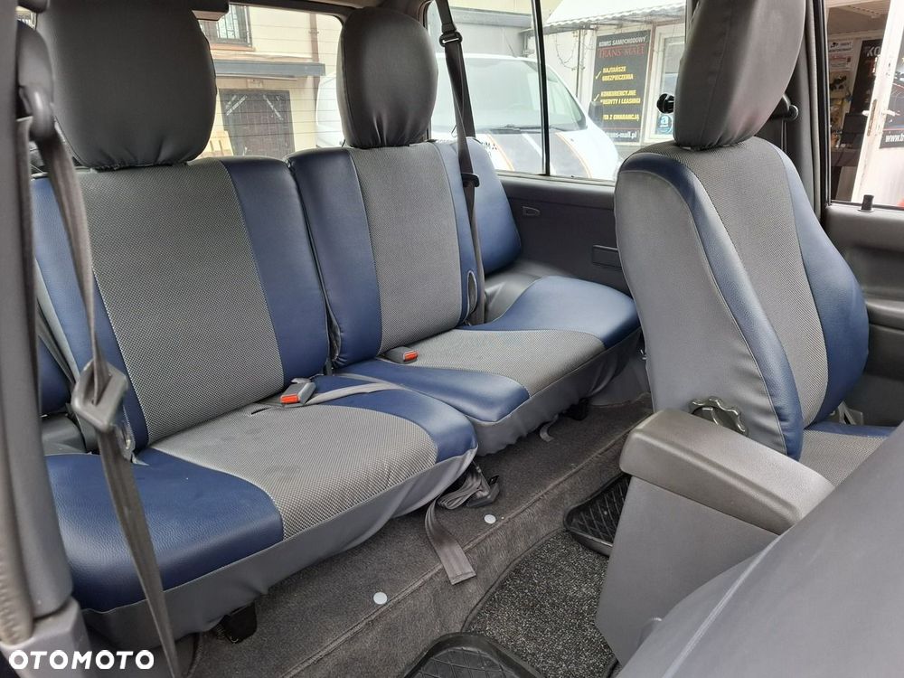 Mitsubishi Pajero - 25