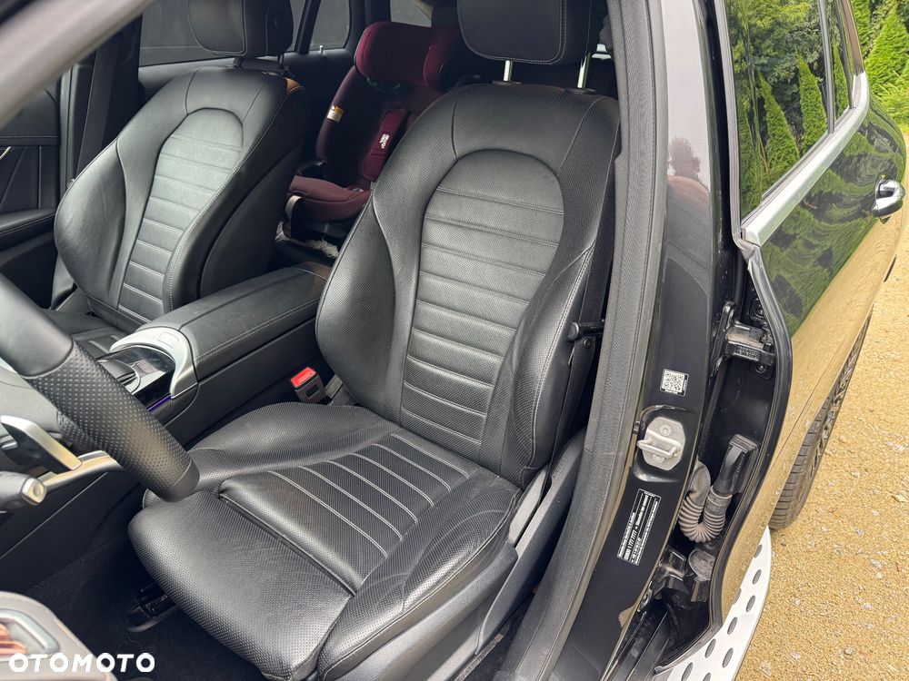 Mercedes-Benz EQC 400 4Matic AMG Line - 11