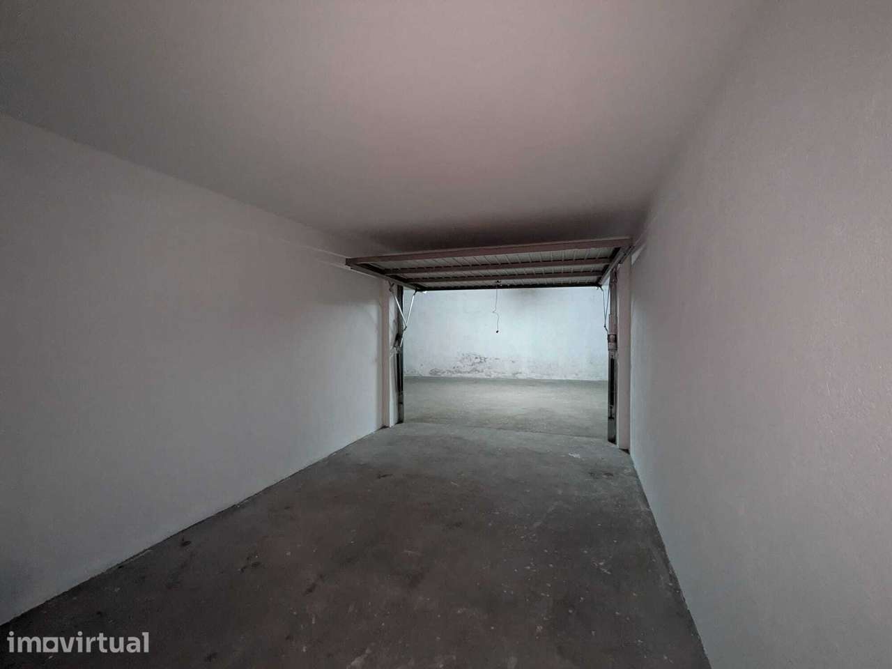 GARAGEM À VENDA NO CENTRO DA FIGUEIRA DA FOZ (GARAGEM C) - Grande imagem: 2/4