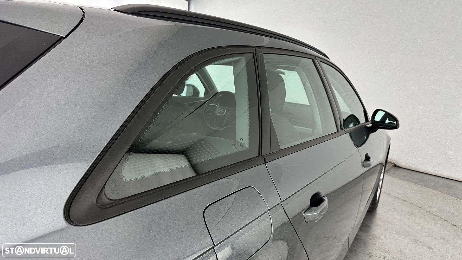 Audi A4 Avant 2.0 TDI Advance - 13
