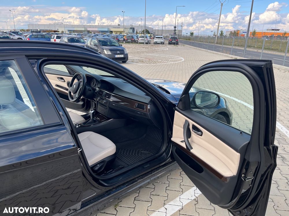 BMW Seria 3 320d - 19