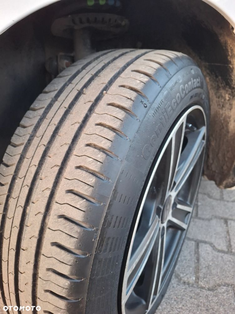 Volkswagen up! Standard - 12