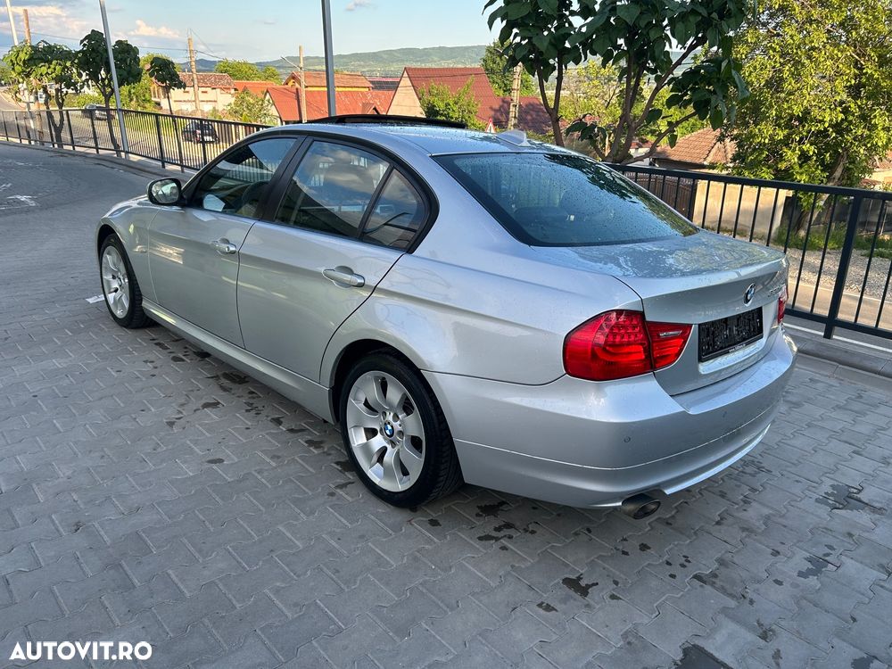 BMW Seria 3 320d DPF Aut. Edition Exclusive - 13