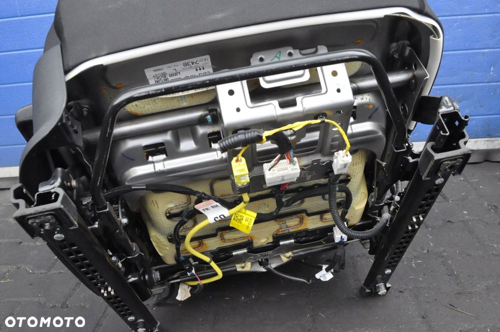 KIA PRO CEED III PRZEKŁADKA WNĘTRZA FOTELE KANAPA UK KOMBI GT-LINE - 9