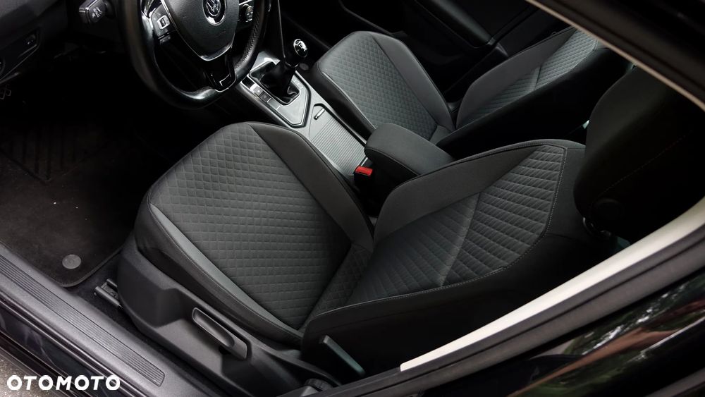 Volkswagen Tiguan - 4