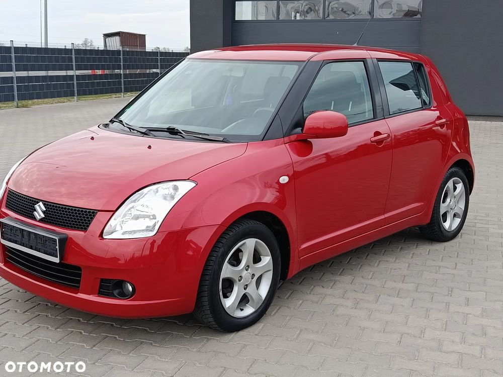 Suzuki Swift - 1