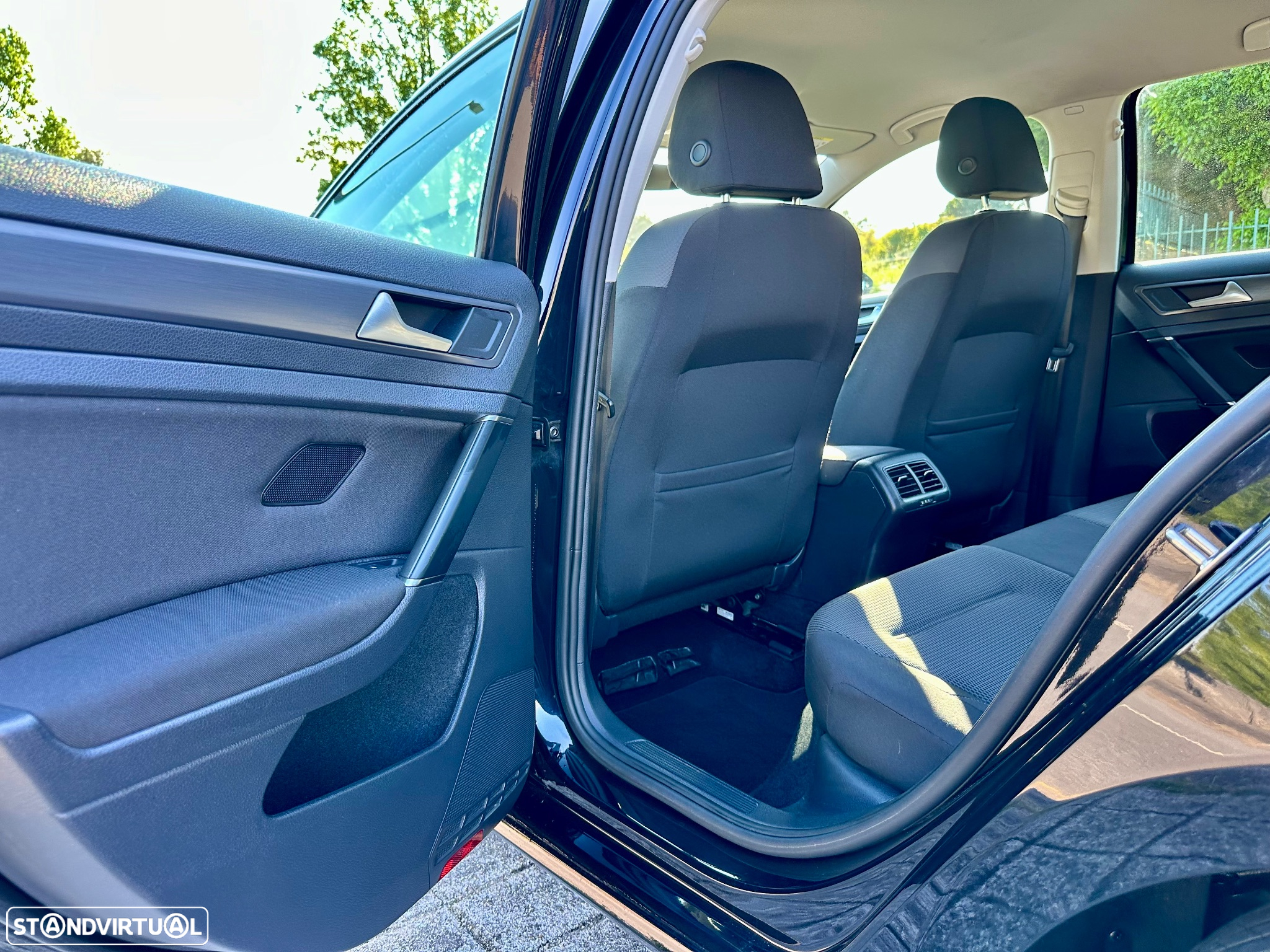 VW Golf 1.0 TSI Confortline - 19