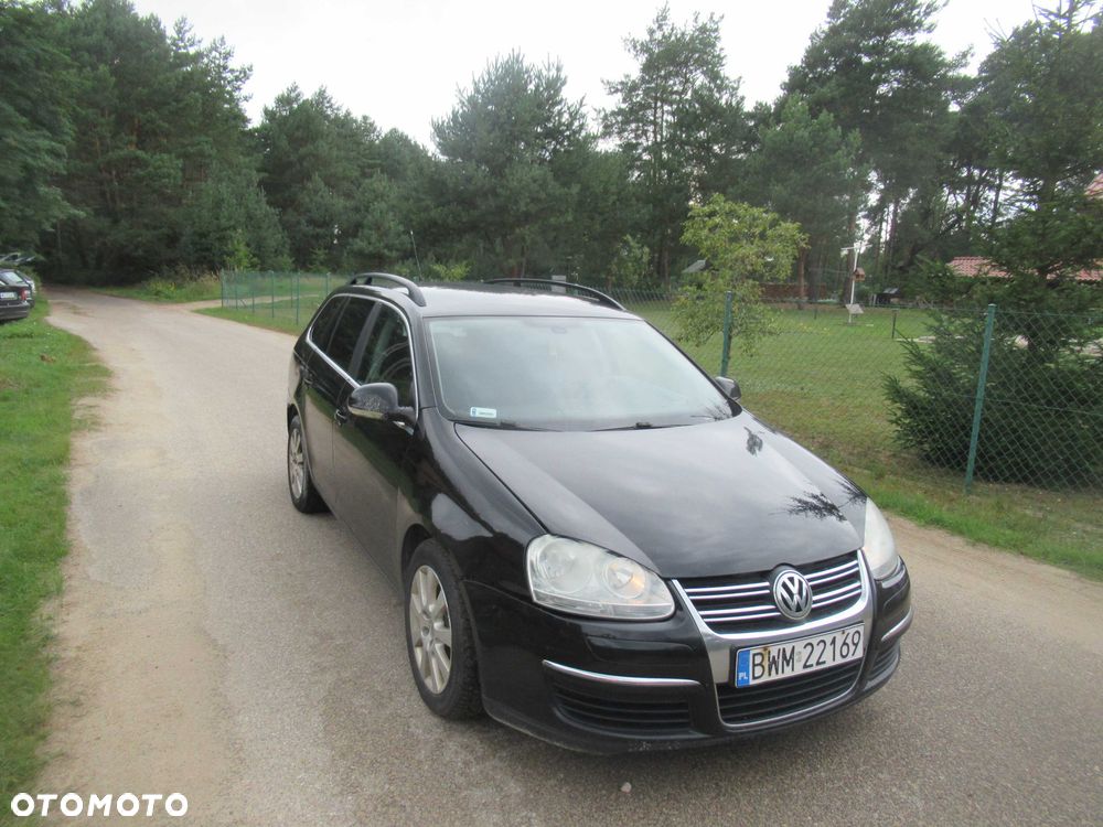 Volkswagen Golf - 6
