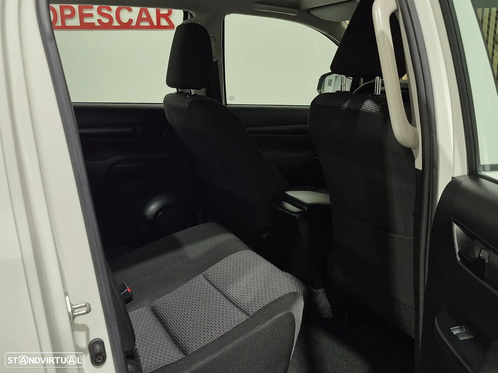 Toyota Hilux 2.4D-4D 4X4 | GARANTIA | NACIONAL - 3 LUG - 2020 - 16