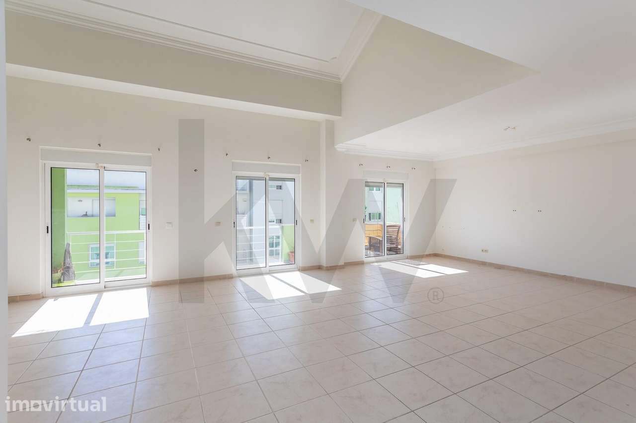 Duplex T4 em Alcochete | O Apartamento perfeito no Centro da Vila. - Grande imagem: 5/40