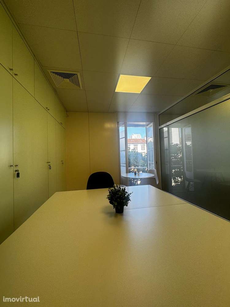 Gabinete disponível em business center - Ponta Delgada - Grande imagem: 3/4