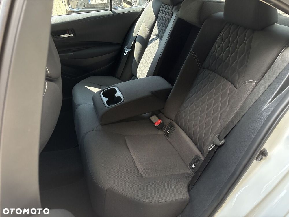 Toyota Corolla - 25