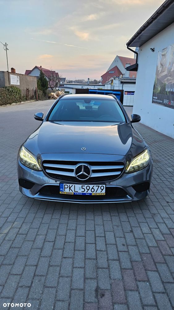Mercedes-Benz Klasa C 180 d Avantgarde - 12