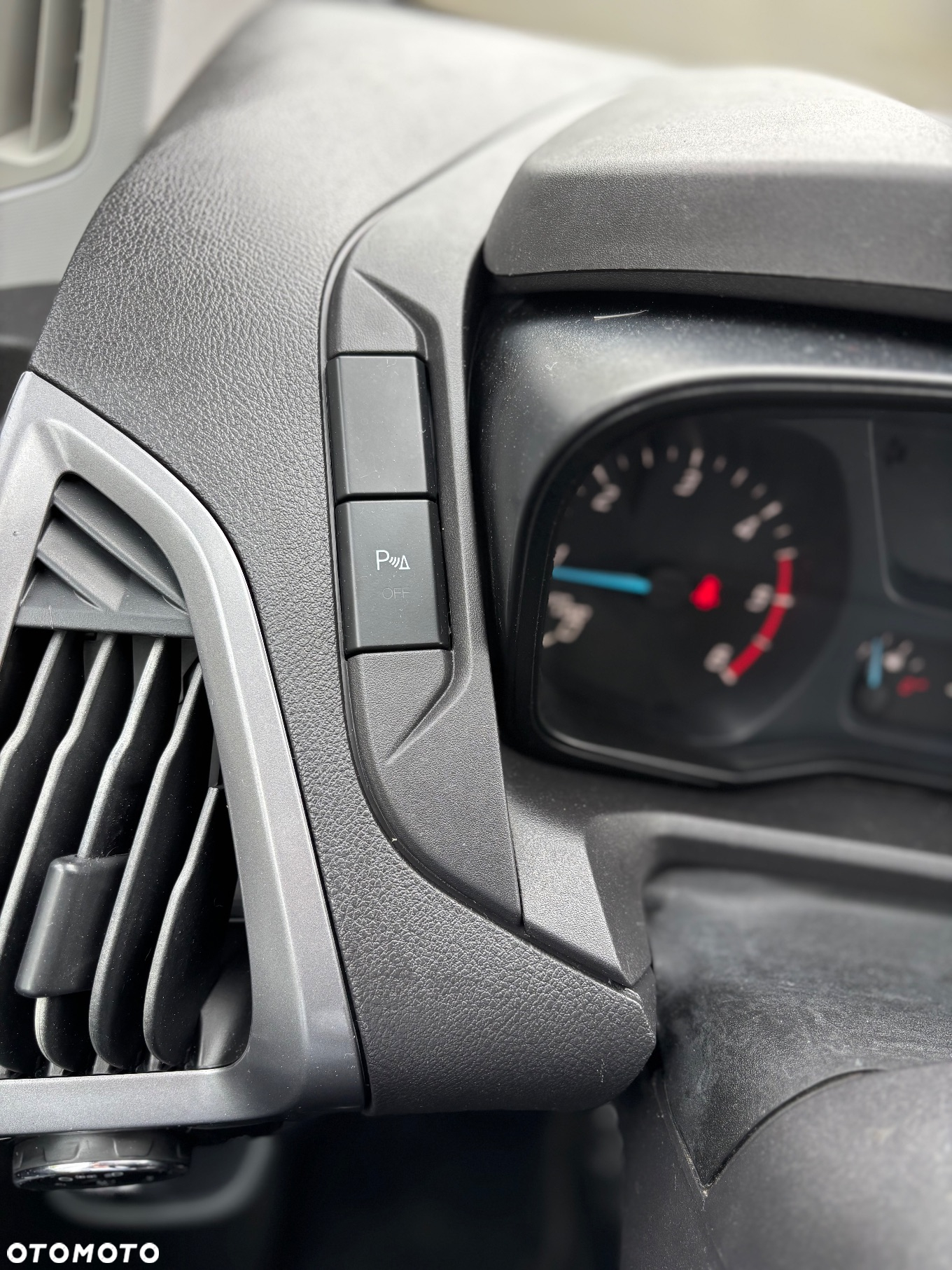 Ford Transit Custom L1H1 Klima Relingi Hak PDC Tempomat Nowe opony Serwis 3-osobowy - 23