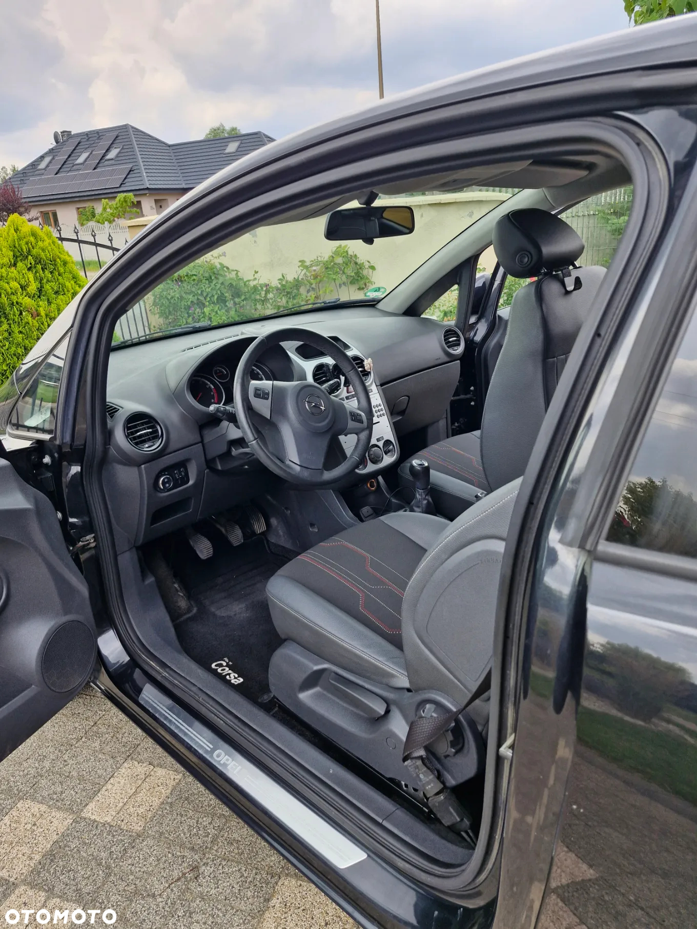 Opel Corsa 1.4 16V Color Elegance - 2