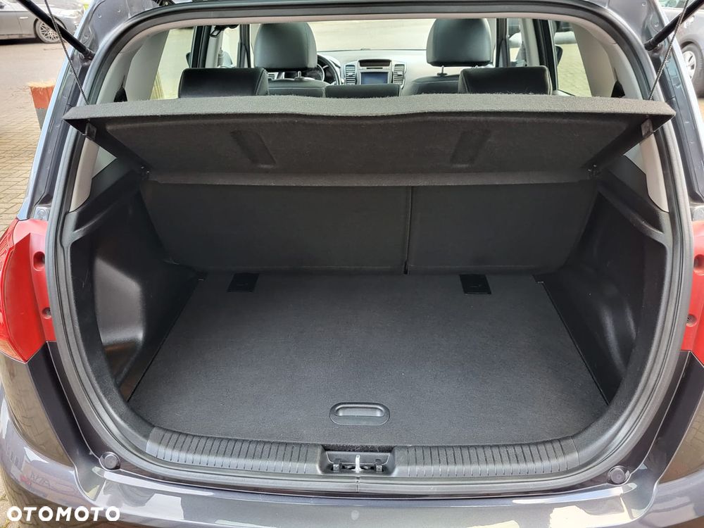 Kia Venga 1.6 CVVT Dream Team Edition - 25