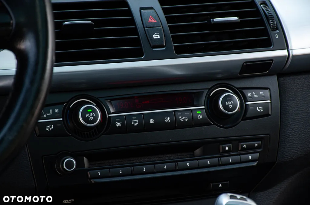 BMW X5 3.0sd xDrive - 28