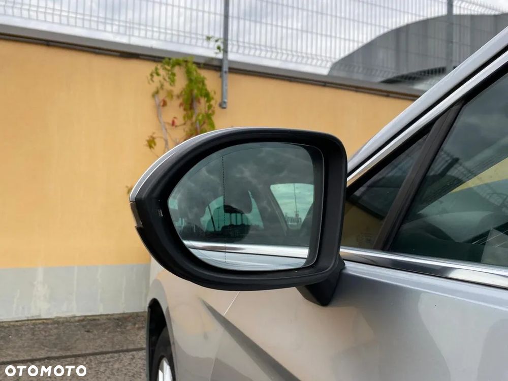 Volkswagen Passat 2.0 TDI BMT Comfortline DSG - 16