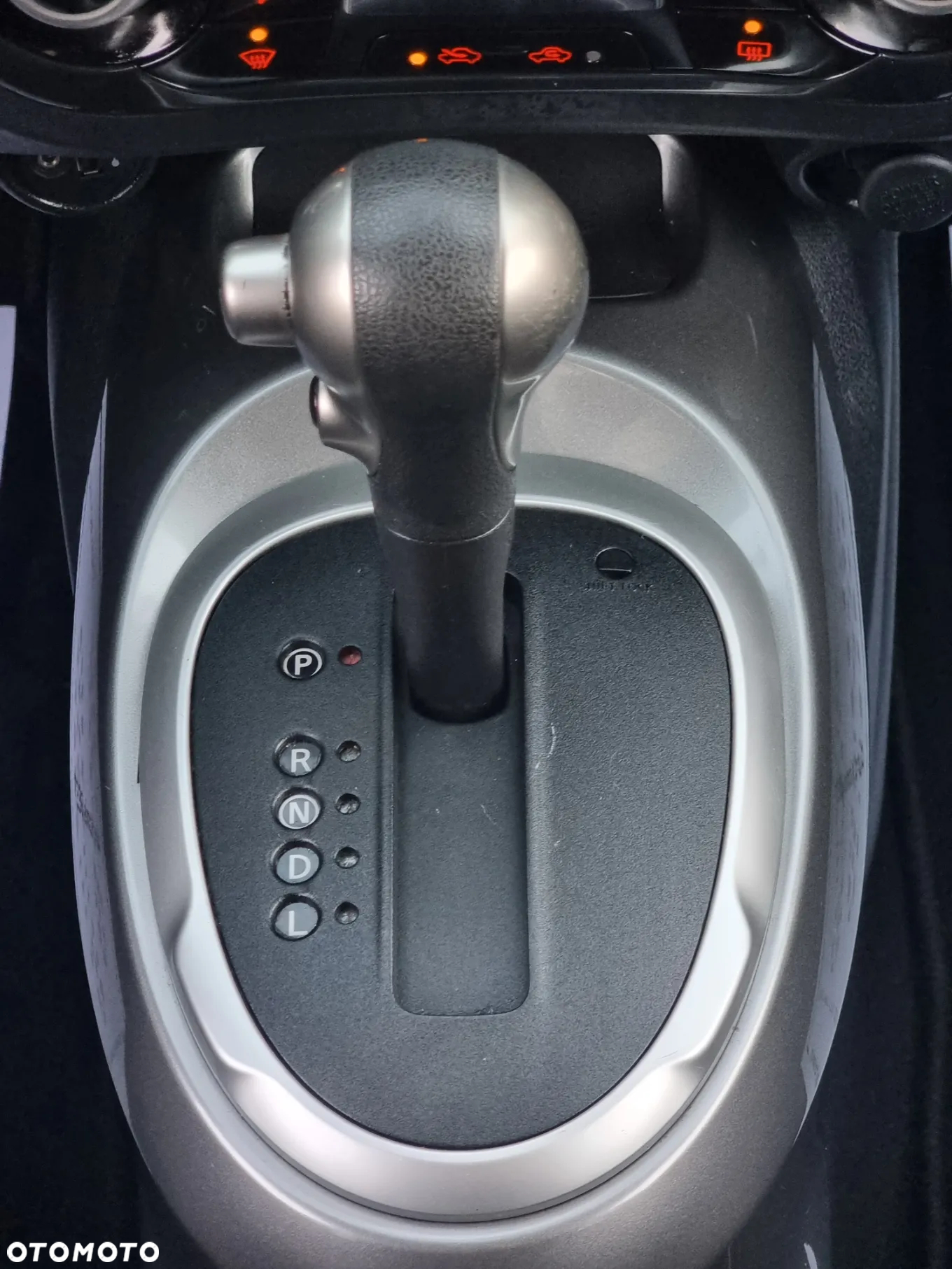 Nissan Juke 1.6 Tekna (lea) Xtronic EU6 - 12