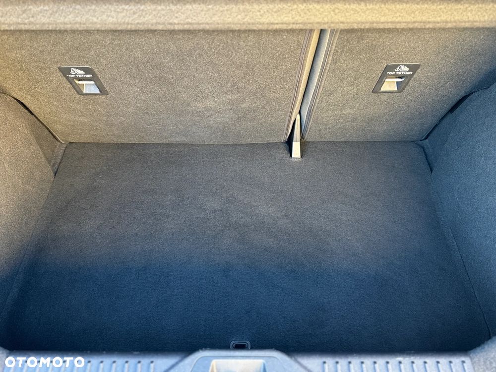 Ford Fiesta 1.0 EcoBoost S&S ST-LINE - 9