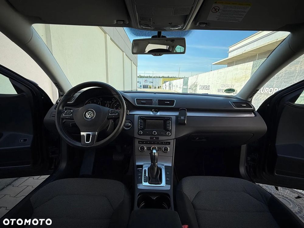Volkswagen Passat 2.0 TDI Highline DSG - 23
