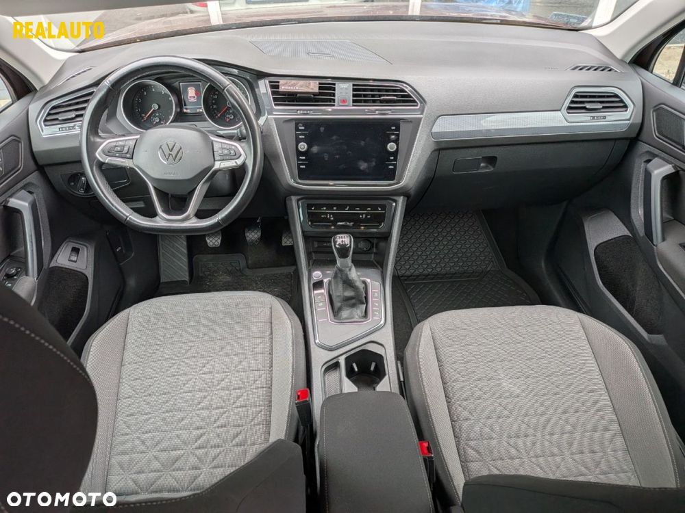 Volkswagen Tiguan - 15
