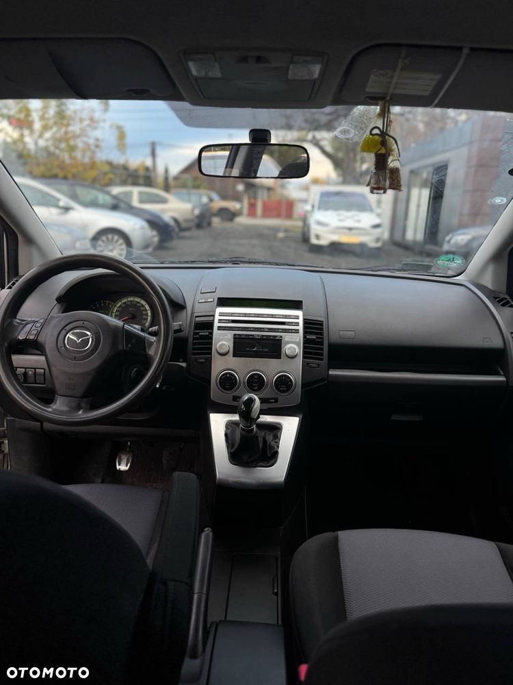 Mazda 5 - 6