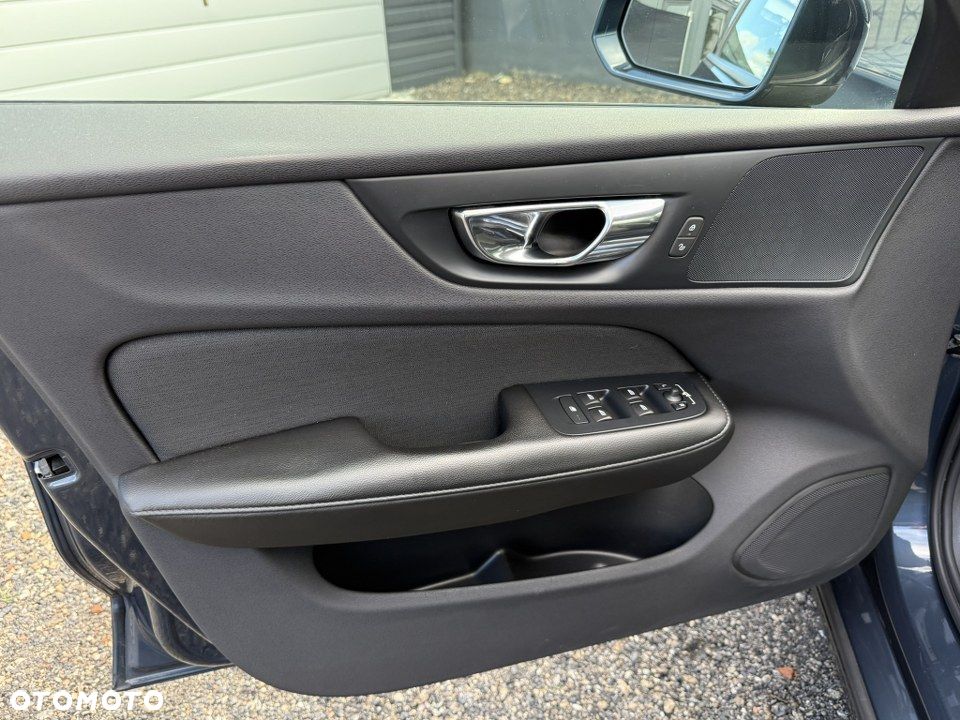 Volvo V60 D3 Momentum - 21