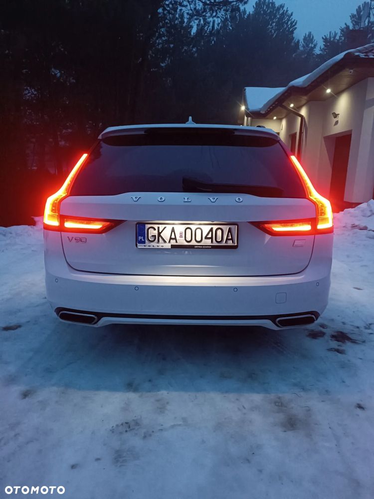 Volvo V90 - 40