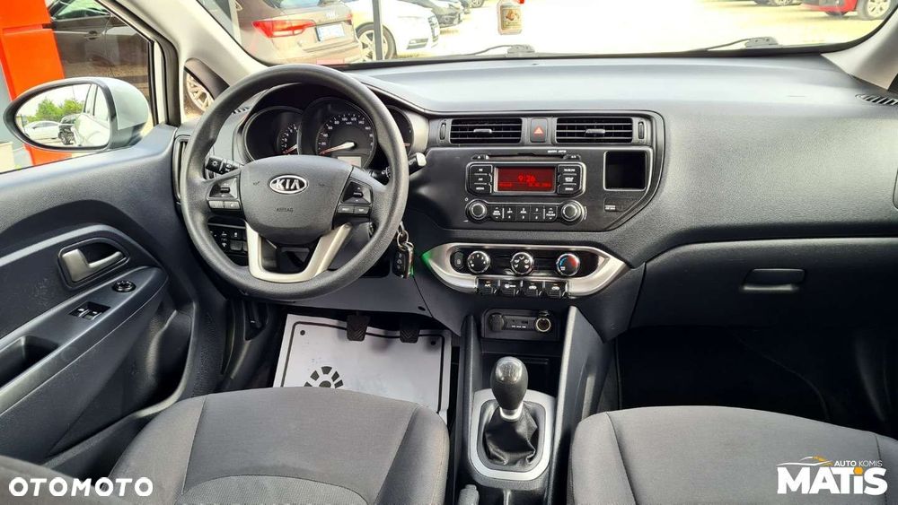 Kia Rio - 27