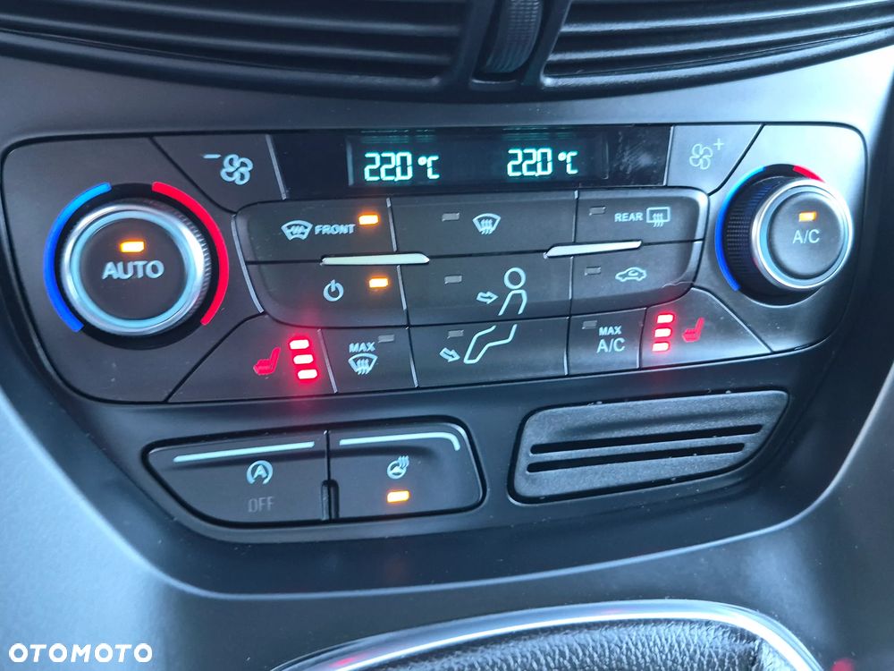 Ford Kuga - 16