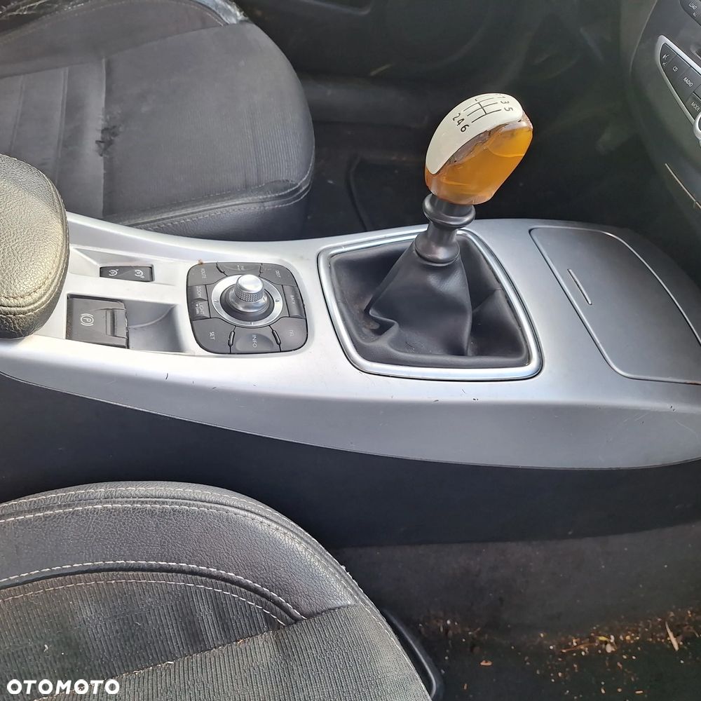 TUNEL SRODKOWY LAGUNA III - 2