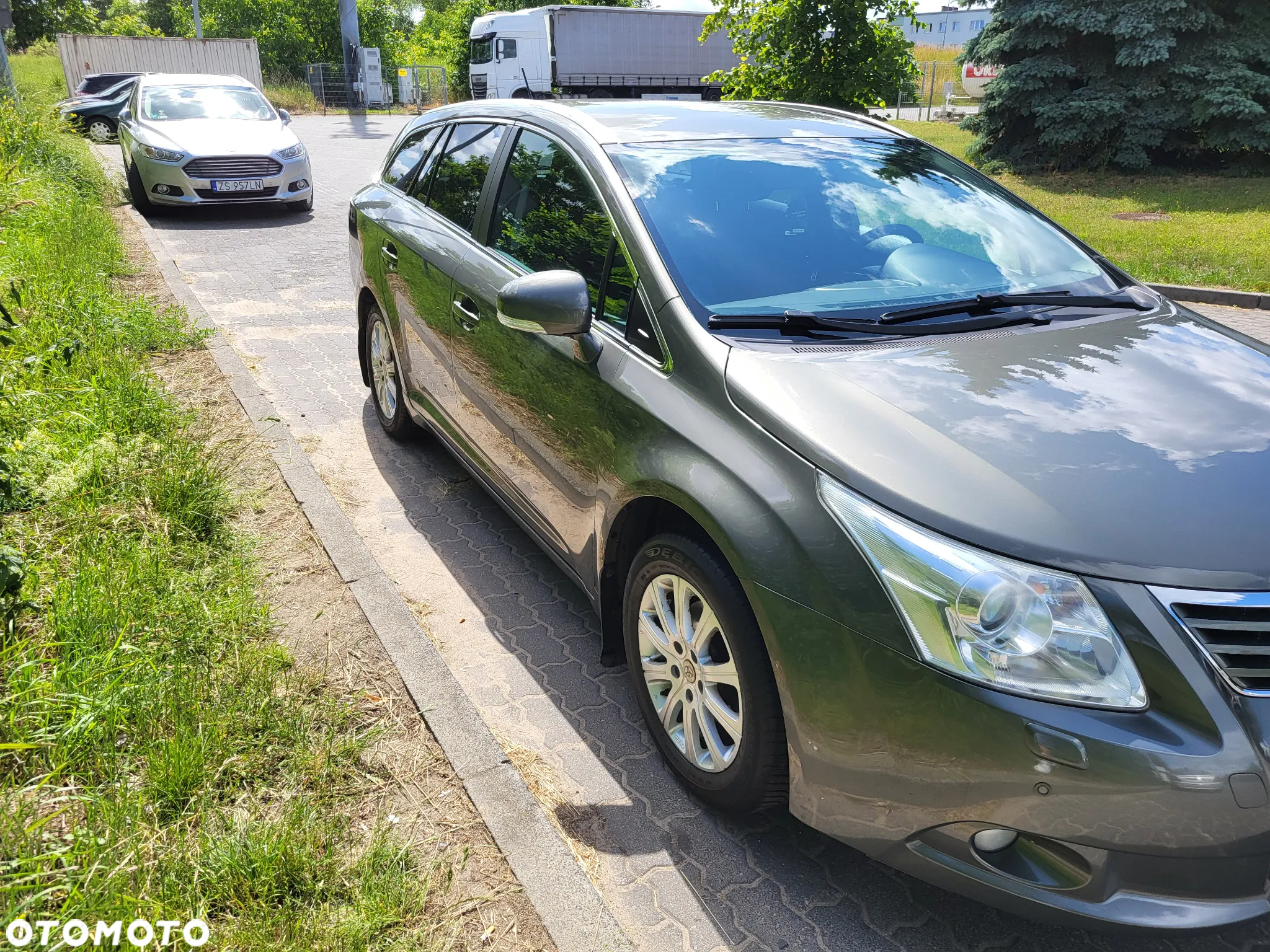 Toyota Avensis - 5
