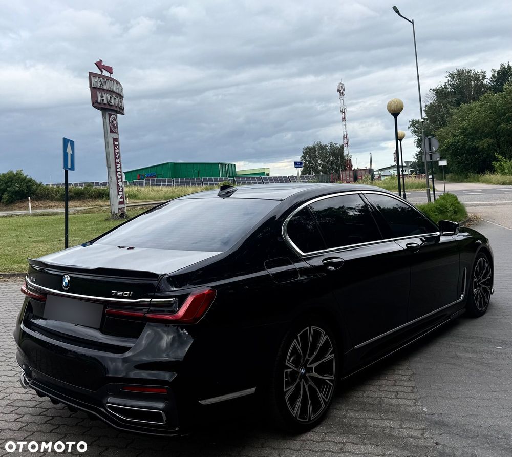 BMW Seria 7 750i xDrive sport - 7