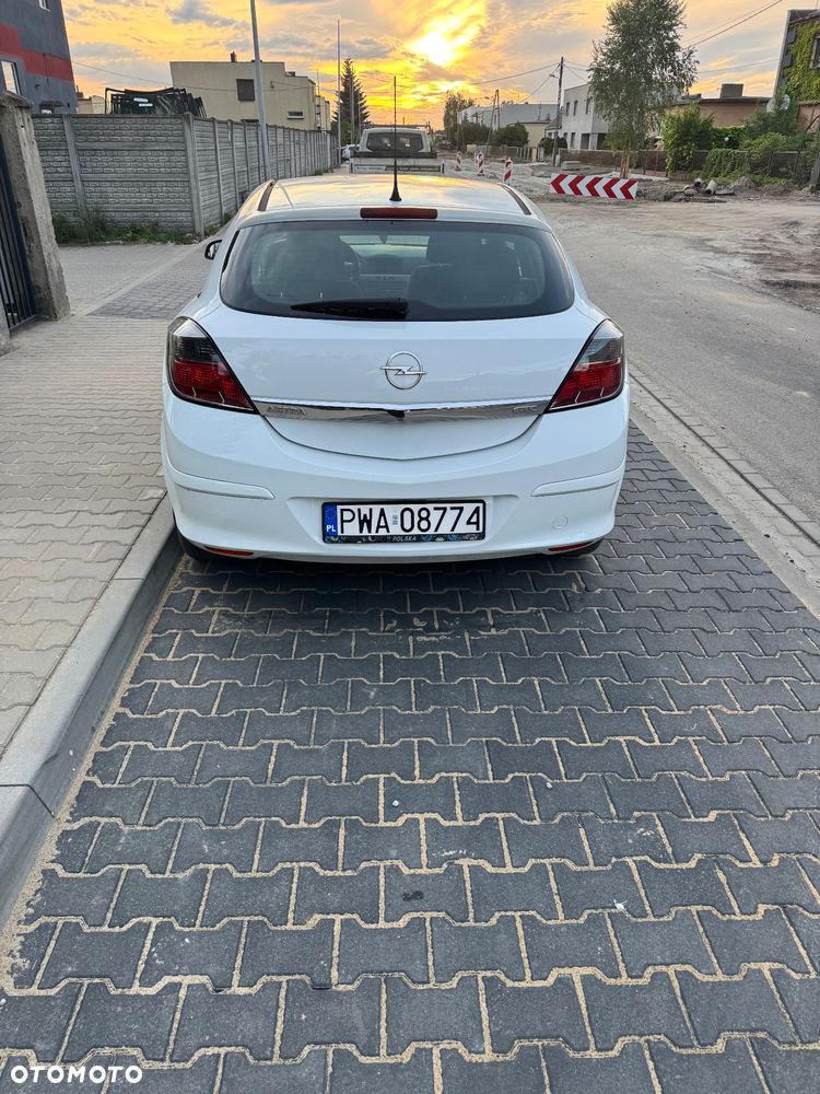 Opel Astra 1.4 Enjoy - 2