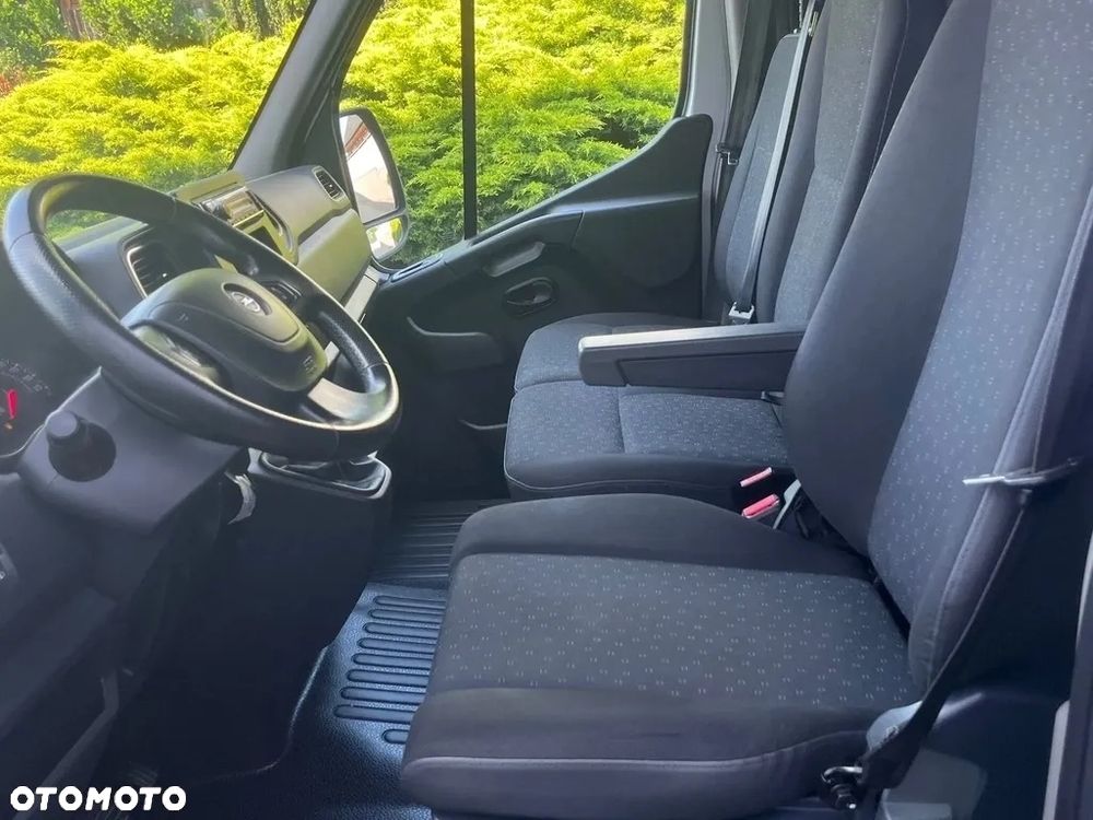 Renault Master - 18