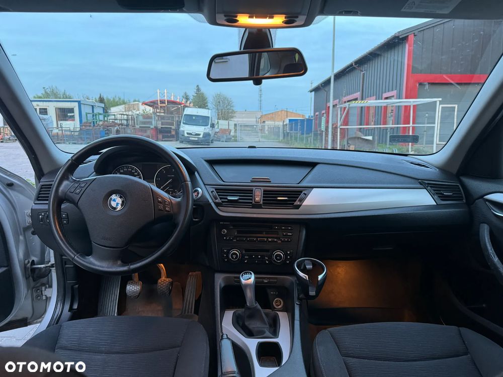 BMW X1 sDrive18d - 12