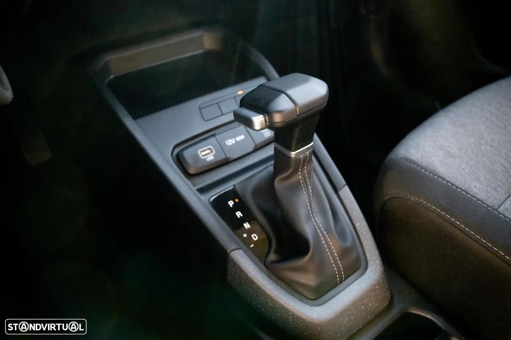 Kia Stonic 1.0 T-GDi Tech 7DCT - 24