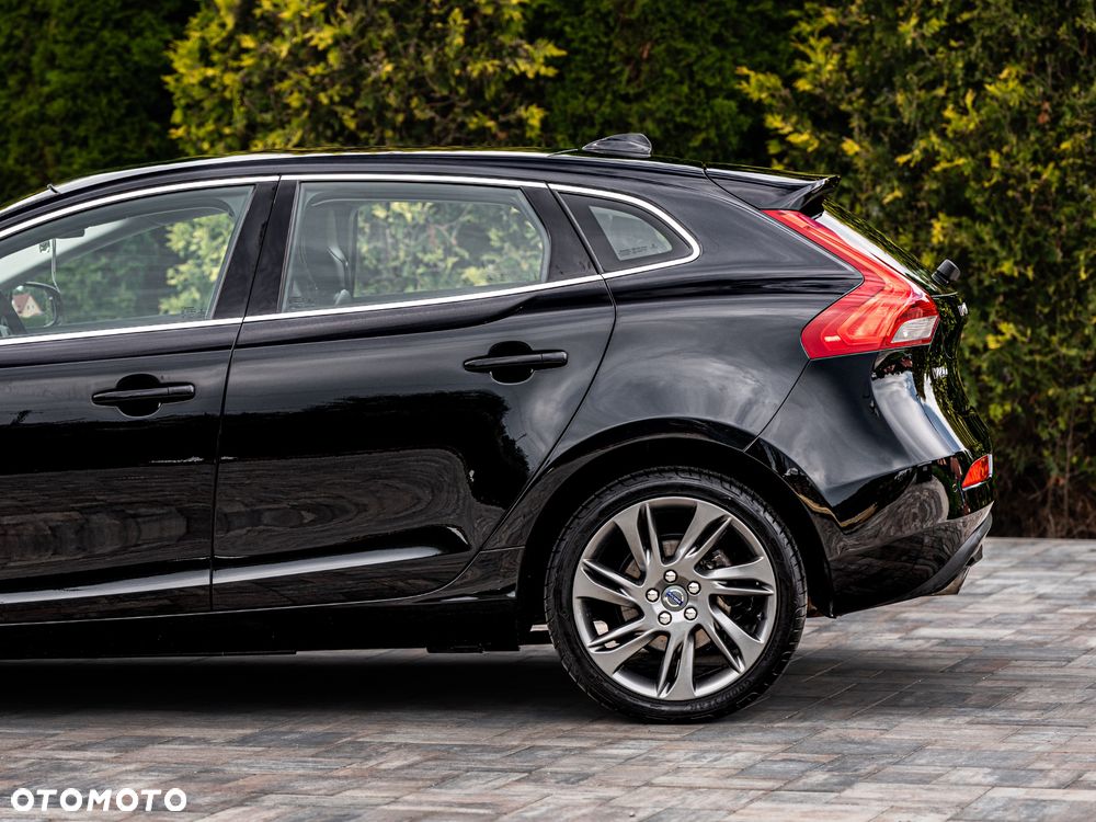 Volvo V40 D3 Geartronic R Design - 10