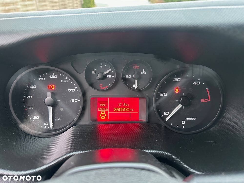 Iveco Daily 50-150 2019 Rok Kontener 8 palet - 11