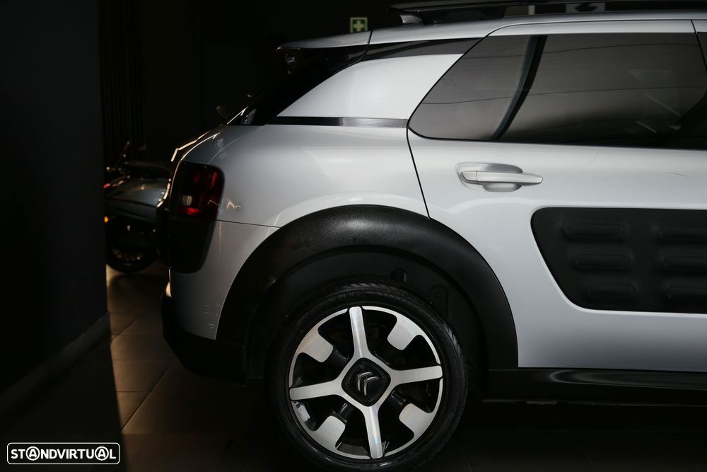 Citroën C4 Cactus 1.2 PureTech Shine Ed.Moonlight - 6
