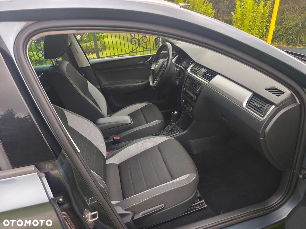 Skoda RAPID - 14