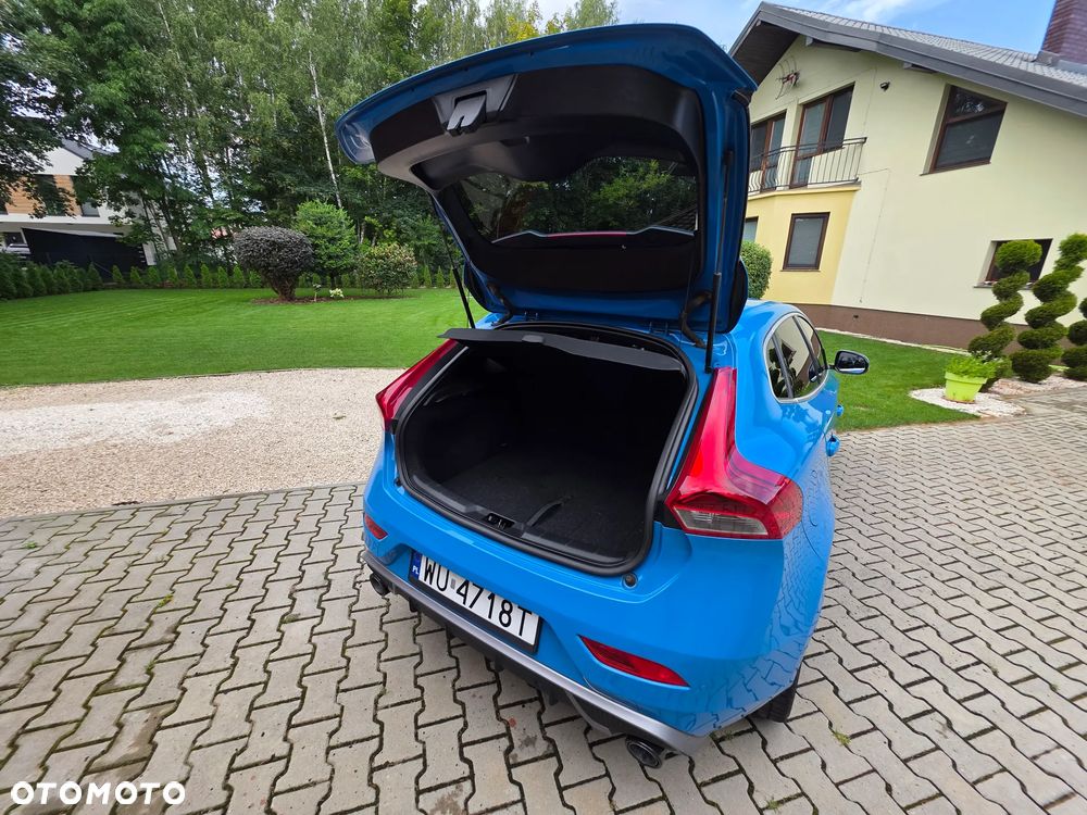Volvo V40 D2 R Design - 7