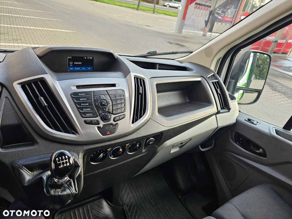 Ford Transit - 21