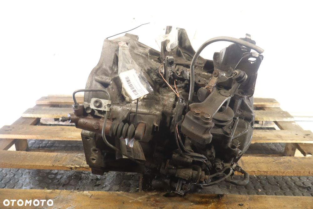 SKRZYNIA BIEGÓW 6 BIEGOWA TOYOTA COROLLA VERSO E120 2.2D4D 25150-1K - 3