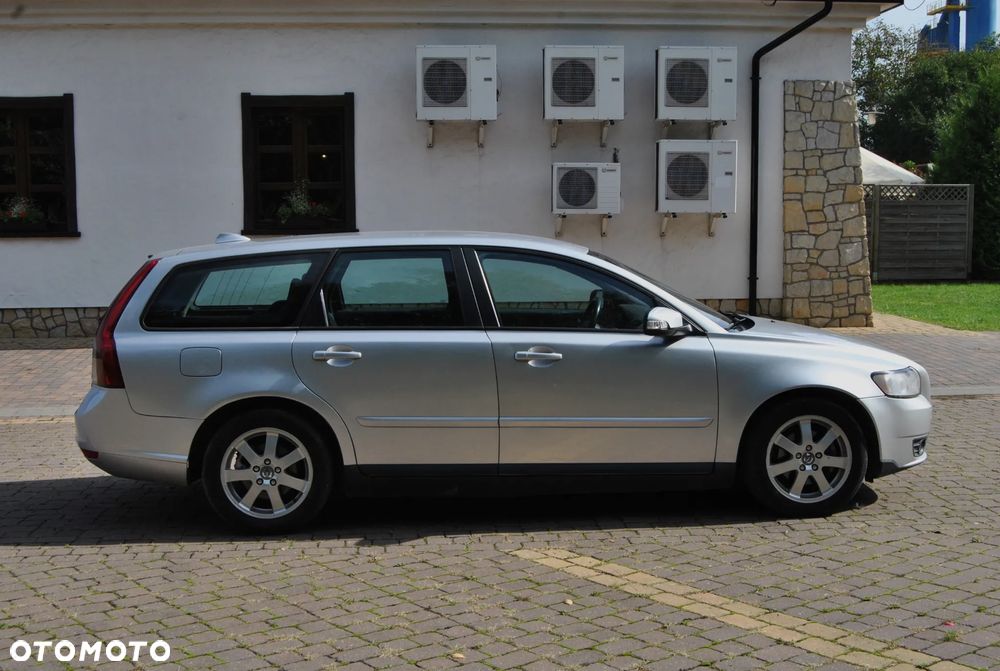 Volvo V50 1.6D Momentum - 14