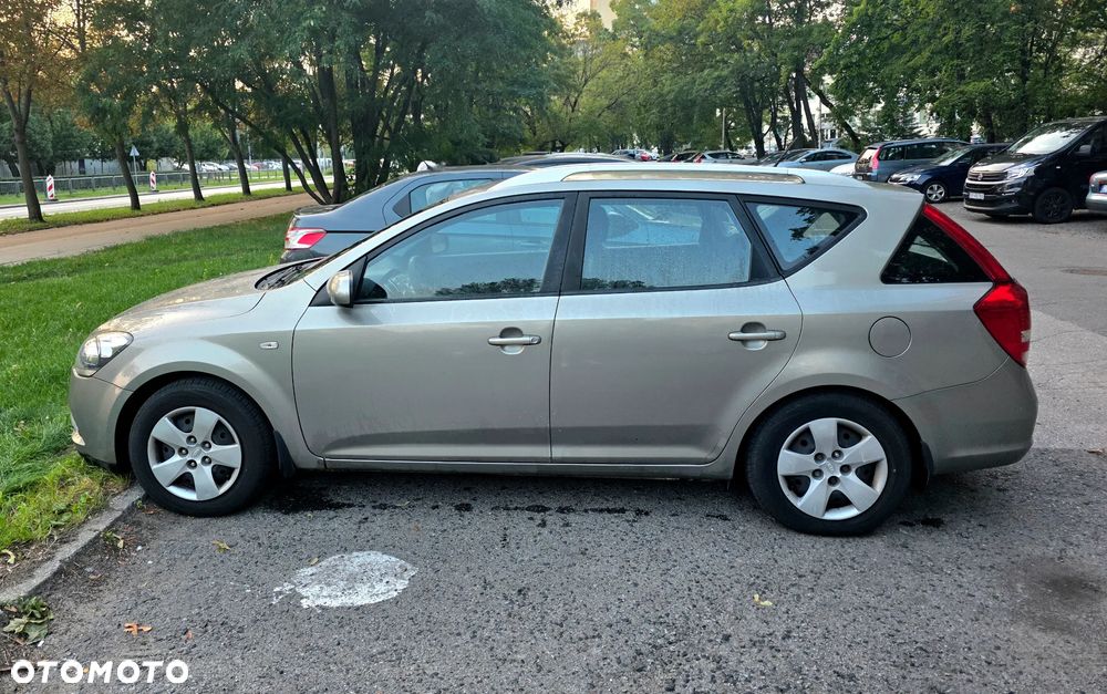 Kia Ceed 1.6 Crdi Comfort - 3